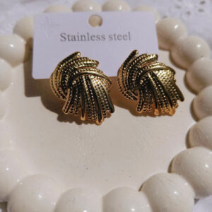 arrow heart earrings