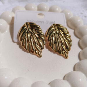 arrow heart earrings