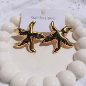 Home arrow heart earrings